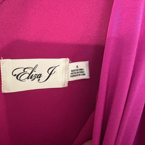 Eliza J Gathered sheath beautiful pink dress size 6 wedding guest dress - Picture 3 of 10